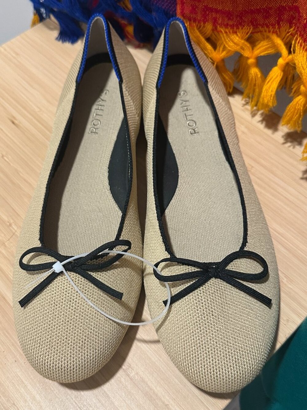 New Rothy's The Bow Flat in fawn tan - Size 10